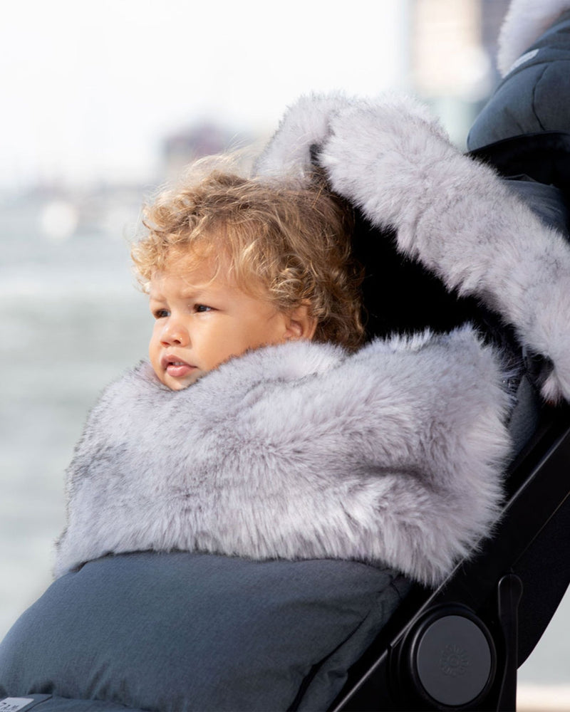 7AM - PlushPOD - Tundra Plush | Infant Lounger and Travel Sleep Pod Mother & Baby Heather Grey Dark - Arctic Faux Fur 0 - 18M