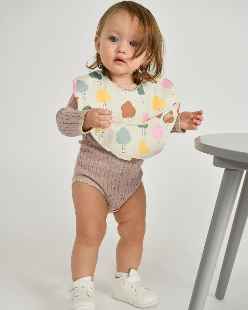 7AM - Waterproof Bib Mother & Baby Rainy Trees Beige
