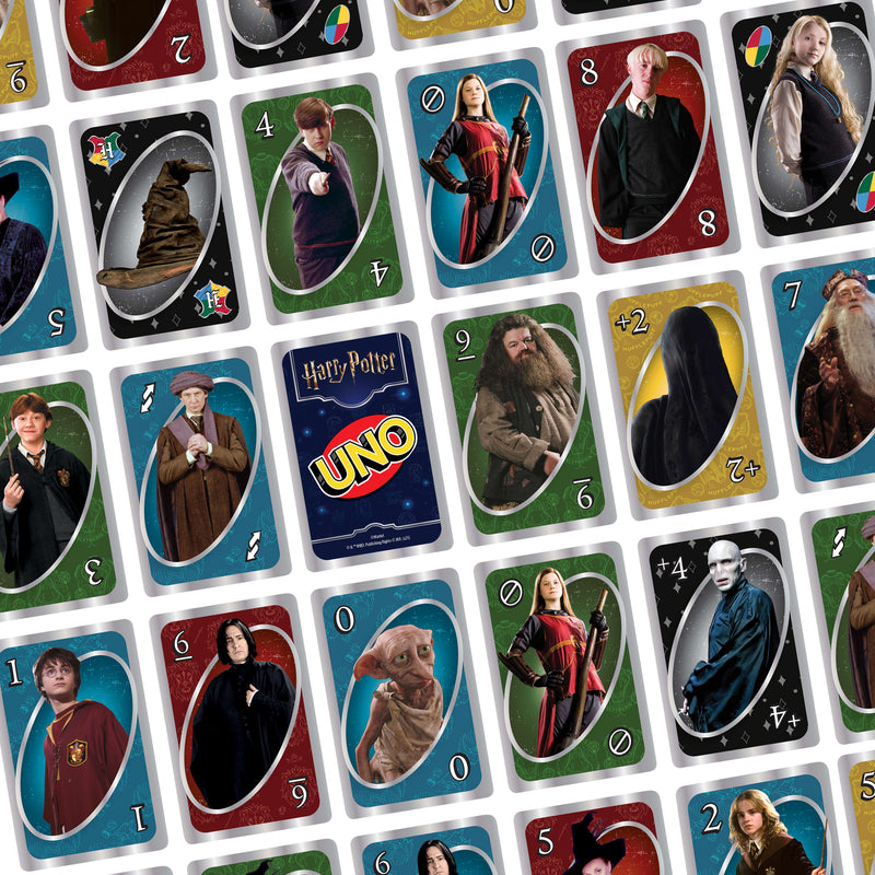 UNO - Harry Potter Card Game in Tin - Product detail or play view 4