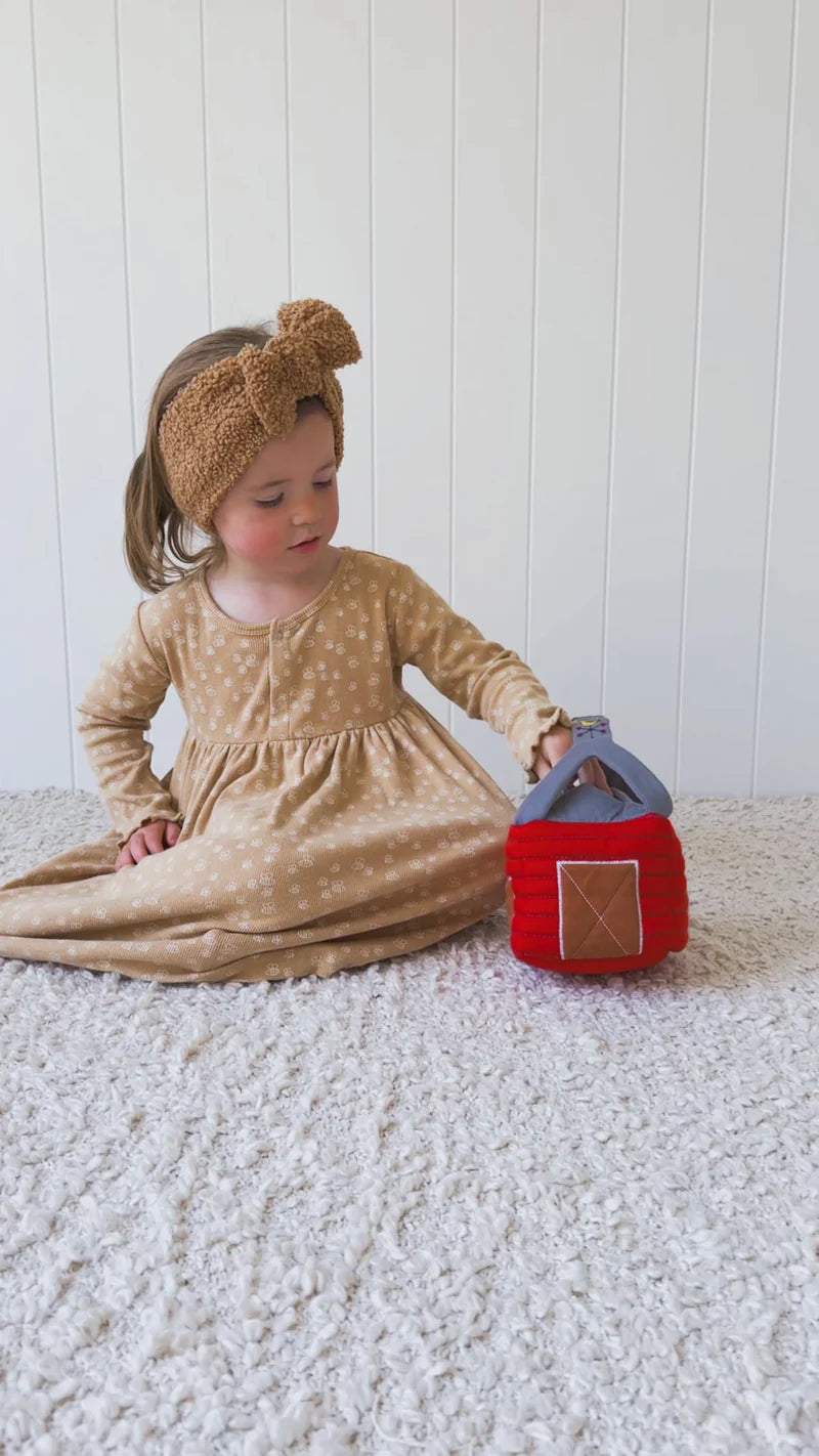 TIKIRI - FARM HOUSE WONDER CUBE W/ANIMAL SCRUNCHIES