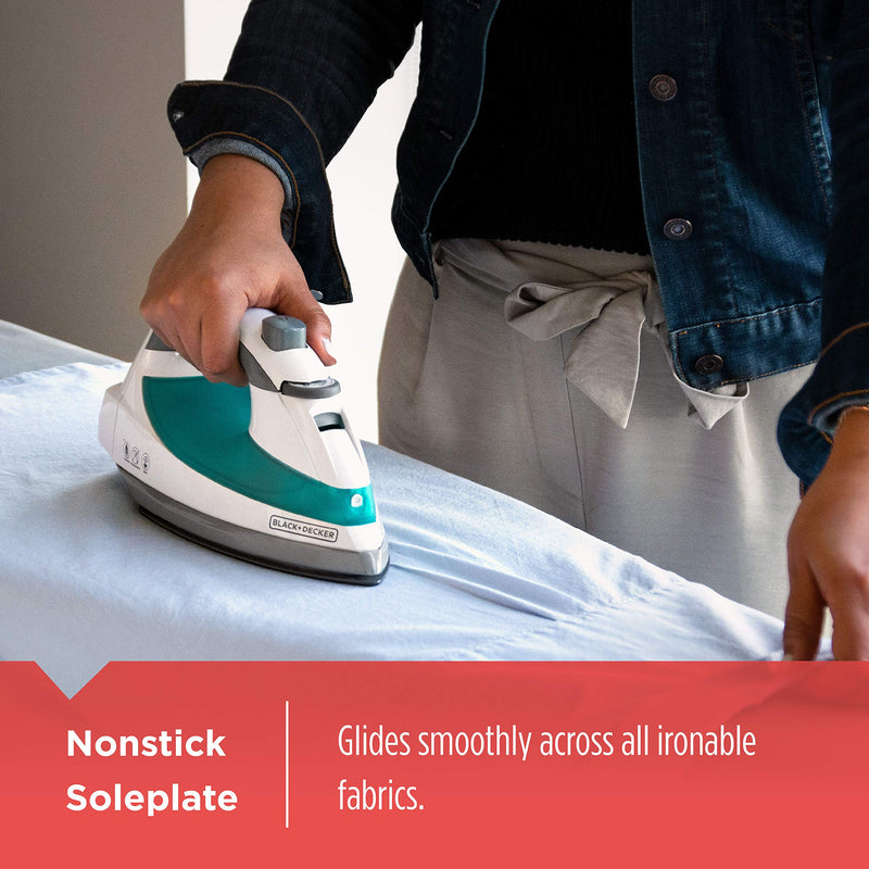 BLACK+DECKER - Light ’N Easy IR0820C - Steam Iron