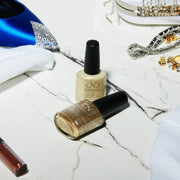 CND - GLITTER SNEAKERS #389 Party Ready Holiday Collection 2021 0.5oz - Limolin 