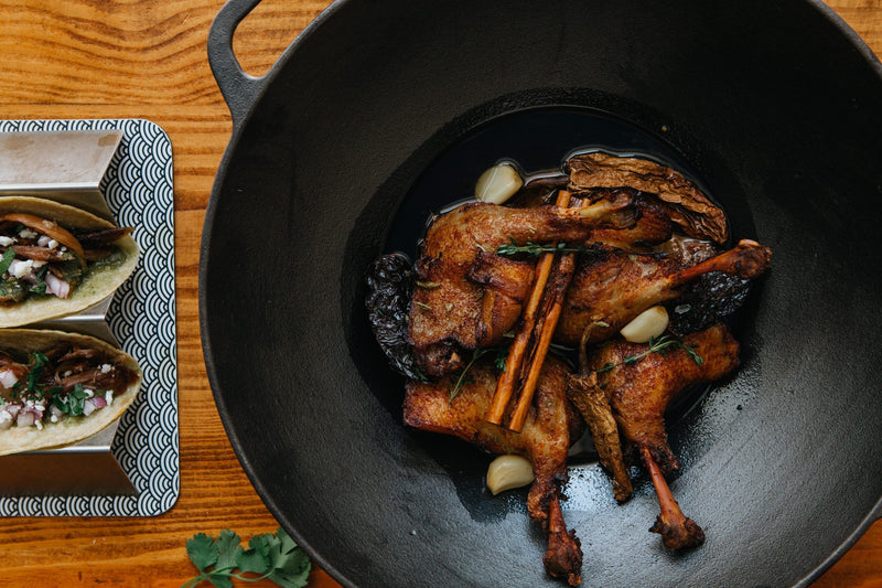 Victoria - Cast Iron Wok - 35.5 cm