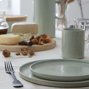 Costa Nova - Redonda Bay Leaf Green Charger plate - Limolin 