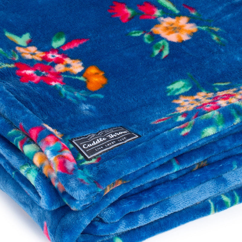 LUG - Cuddle Throw Blanket