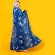 LUG - Cuddle Throw Blanket