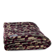LUG - Cuddle Throw Blanket