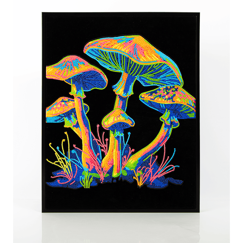 NEON MUSHROOMS (17.1" x 21.1" - 43,5cm x 53,7cm)