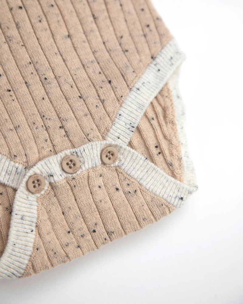 7AM - Long Sleeve Bodysuit - Hug Me