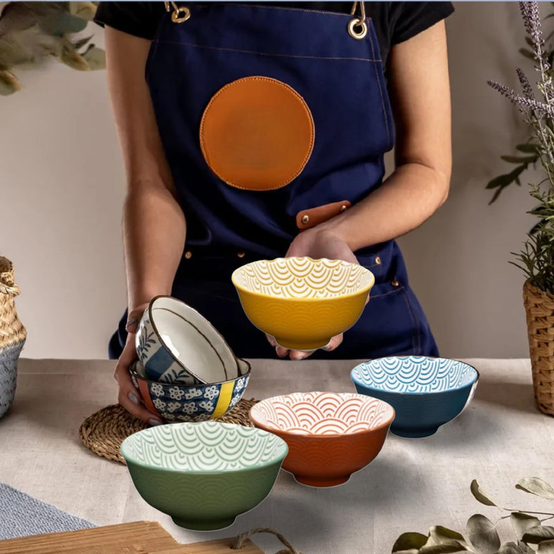 KITCHEN BASICS - Mini Bowls Embossed 11.8cm/4.5" Assorted colours