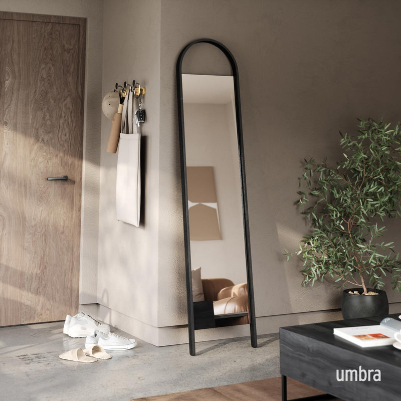 UMBRA - Bellwood Leaning Mirror _ Black
