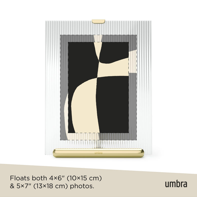 UMBRA - Flute Picture Frame _ Brass / 4x6" (10-15 cm)