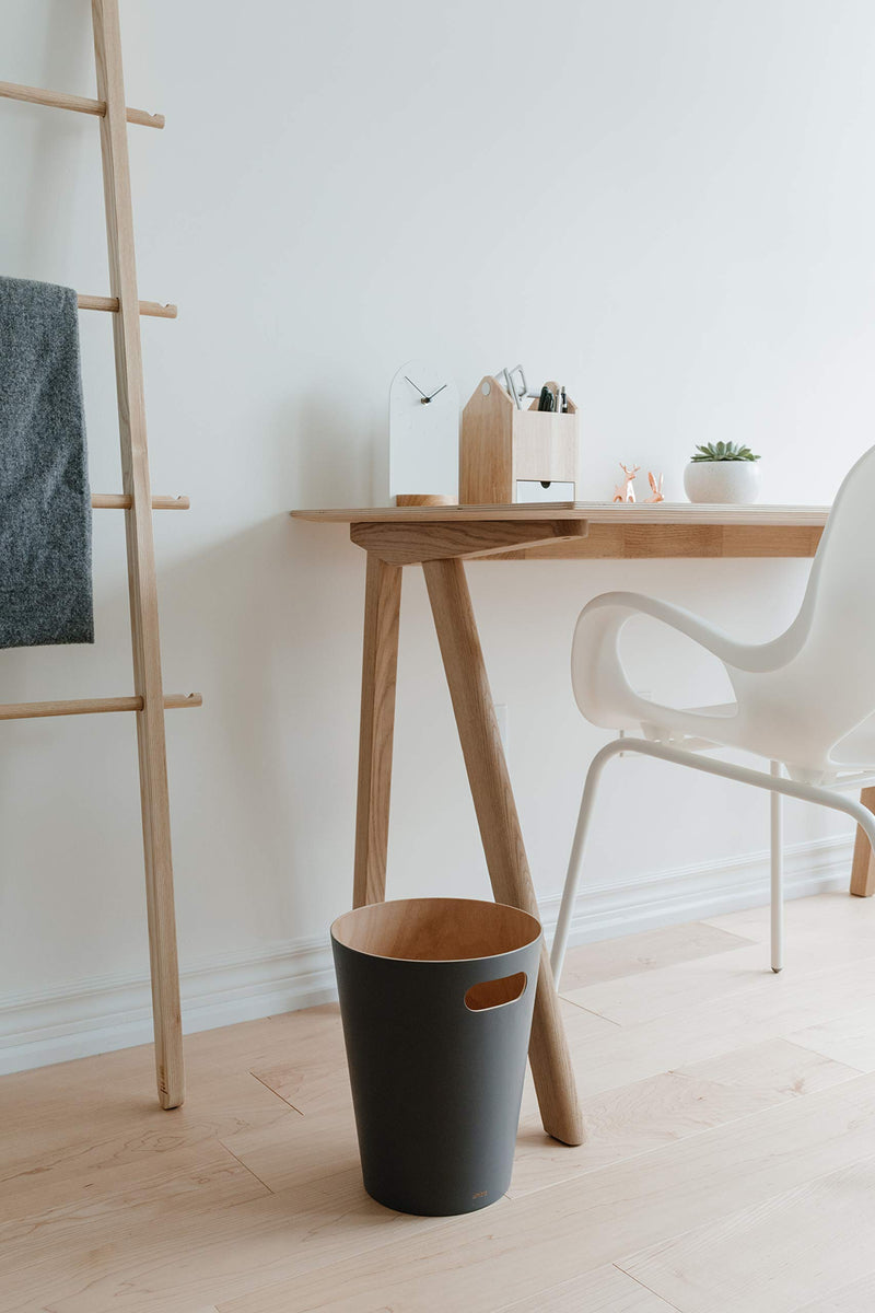 UMBRA - Woodrow Trash Can _ Charcoal