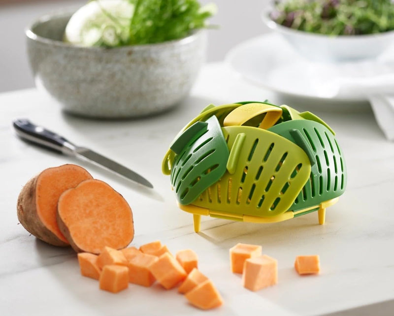 Joseph Joseph - Bloom™ Folding Steamer Basket