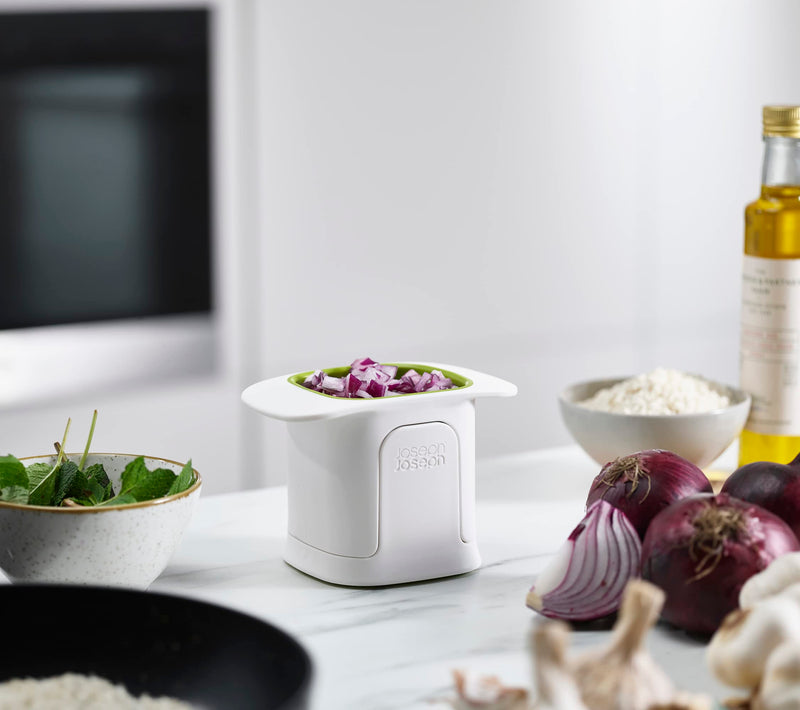 Joseph Joseph - ChopCup™ Vegetable Chopper