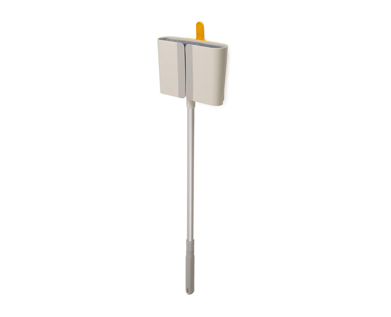 Joseph Joseph - CleanTech™ Wall-Mounted Broom