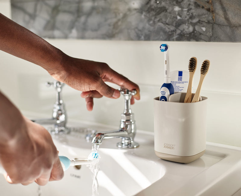 Joseph Joseph - EasyStore™ Toothbrush Caddy
