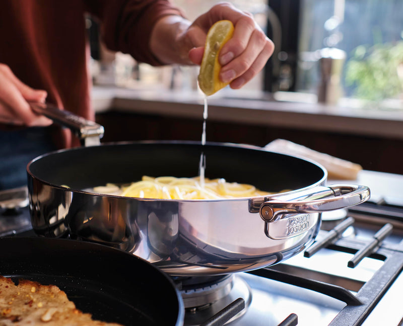 Joseph Joseph - SpaceSteel™ Non-Stick Frying Pan - 28 cm