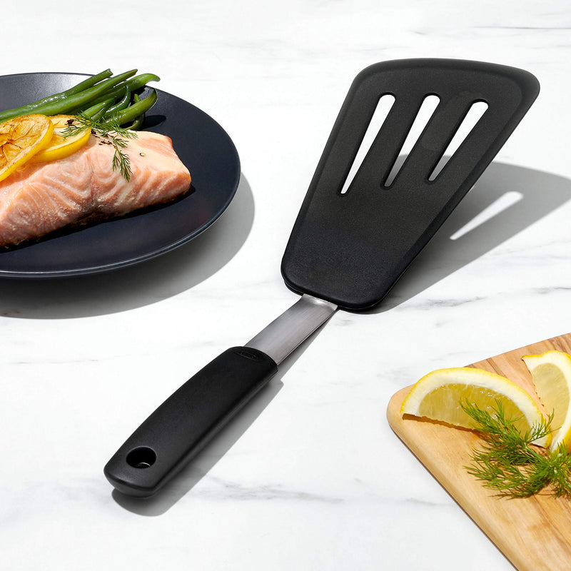 OXO - Flexible Omelet Turner