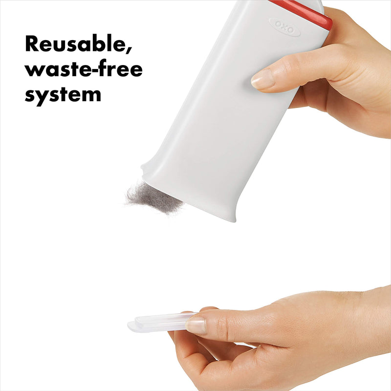 OXO - FURLIFTER™ Garment Brush