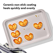 OXO - PRO Ceramic Coated Quarter Sheet Pan
