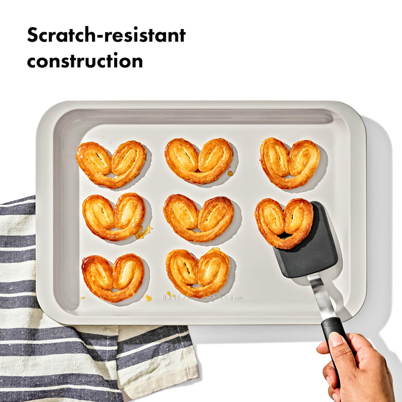 OXO - PRO Ceramic Coated Quarter Sheet Pan