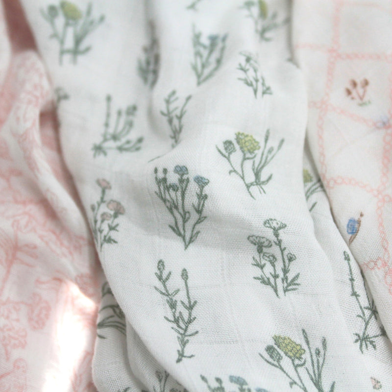 aden + anais - Silky Soft Swaddles | French Floral - Girl