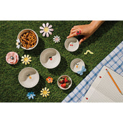 Jubilee - Pinch Bowl PetiteMotif StrawB