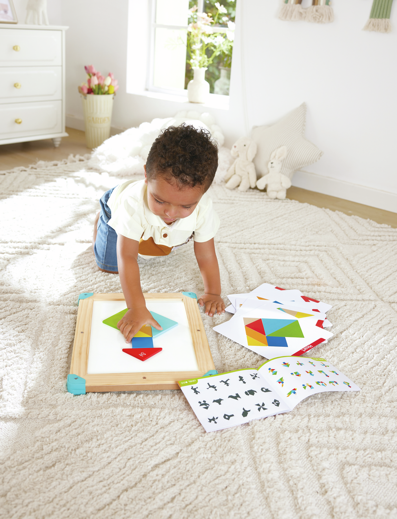 Hape - SPACE MAZE & TANGRAM BOARD