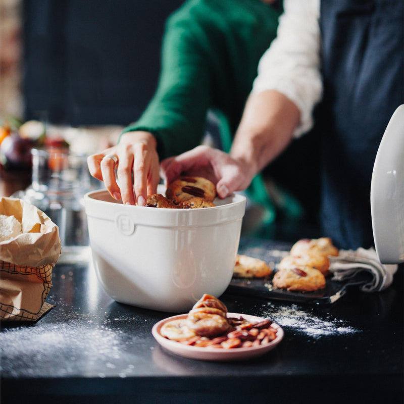 Emile Henry Cookie Jar, 19x18x23cm, 2.75L - Limolin 