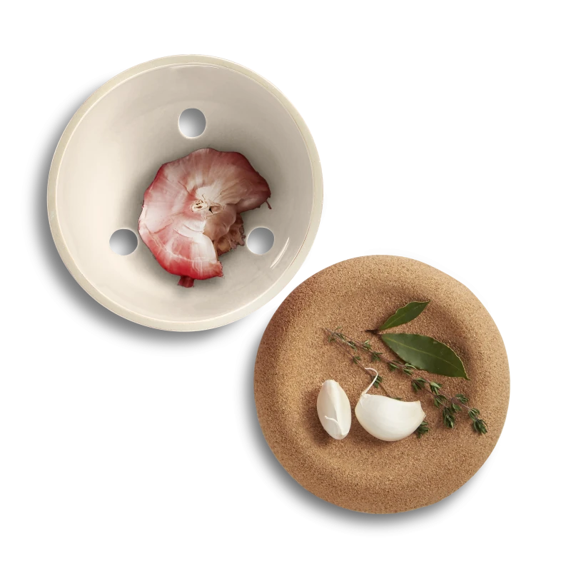 Emile Henry Garlic Pot 14.6x13.5cm, 1L - Limolin 