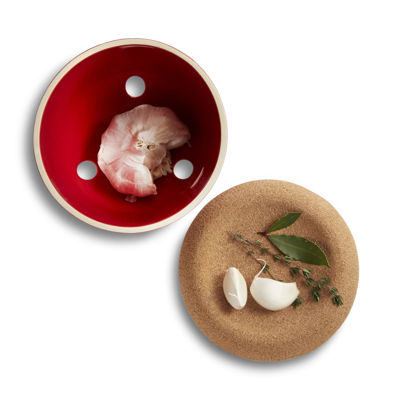 Emile Henry Garlic Pot 14.6x13.5cm, 1L - Limolin 