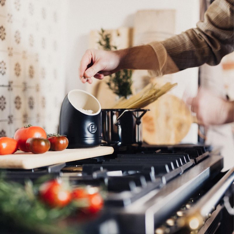 Emile Henry Salt Pig, 11cm, H 15.5cm,0.55L - Limolin 