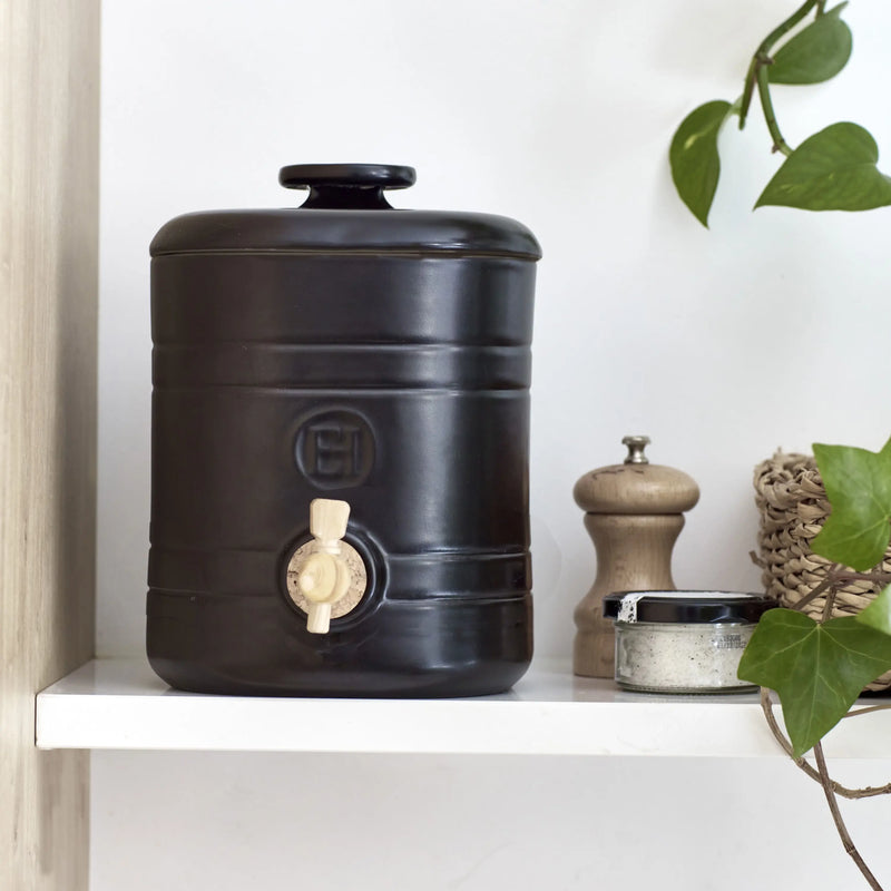 Emile Henry Vinegar Pot, 15.4x15.4x20.7cm, 2L - Limolin 