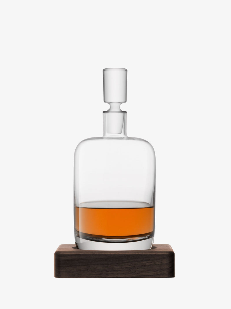 LSA - Whisky Renfrew - Decanter with Walnut Base | 1.1 L - detail or setting view