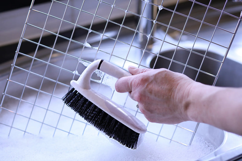 GREENER CLEANER - Scrubbing Brush - Limolin 