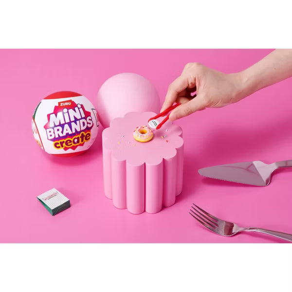 ZURU - Mini Brands Krispy Kreme Create S1 CDU (13-PACK)