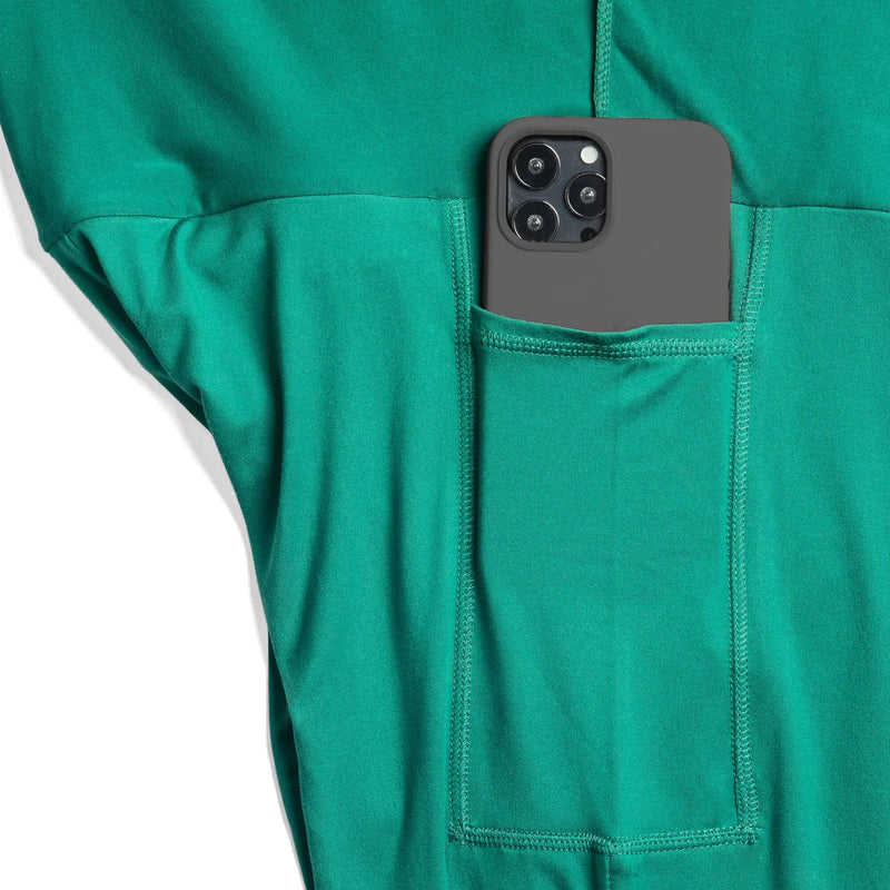 LUG - Hula Skirted Lugging