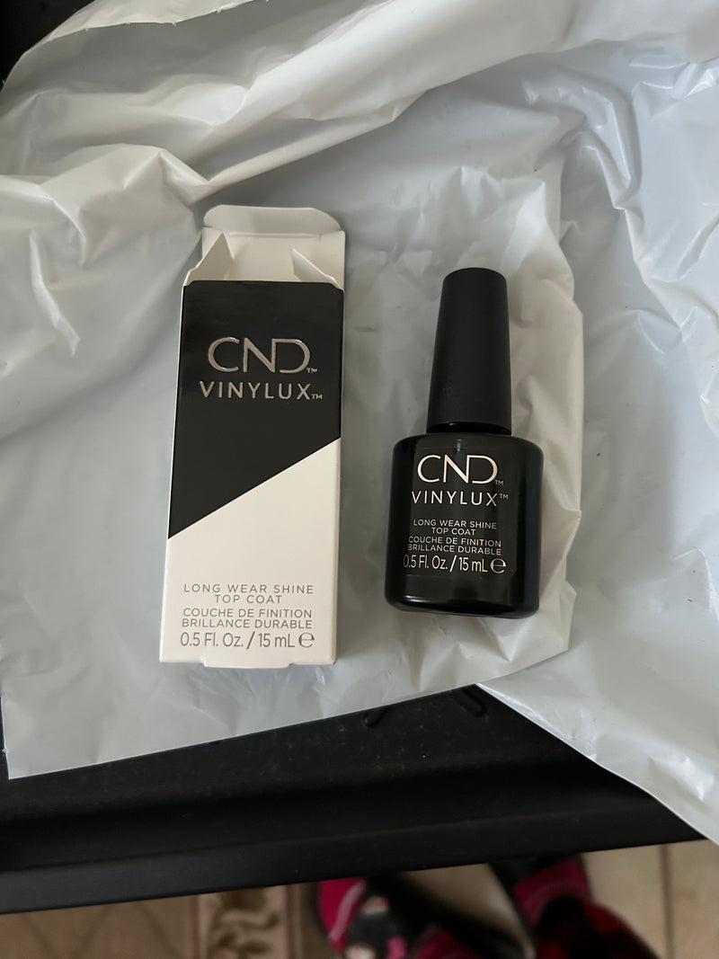 CND - VINYLUX™ - Gel-like Effect Top Coat - 0.50 oz / 15 mL