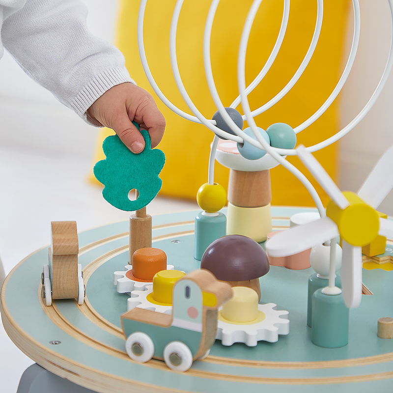 SWEET COCOON: GARDEN ACTIVITY TABLE
