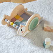 SWEET COCOON: PULL-ALONG SNAIL CUBE TROLLEY