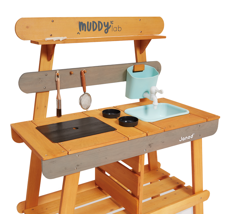 MUDDY LAB - OUTDOOR KITCHEN
