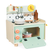 MAMIE SOLEIL: KITCHENETTE