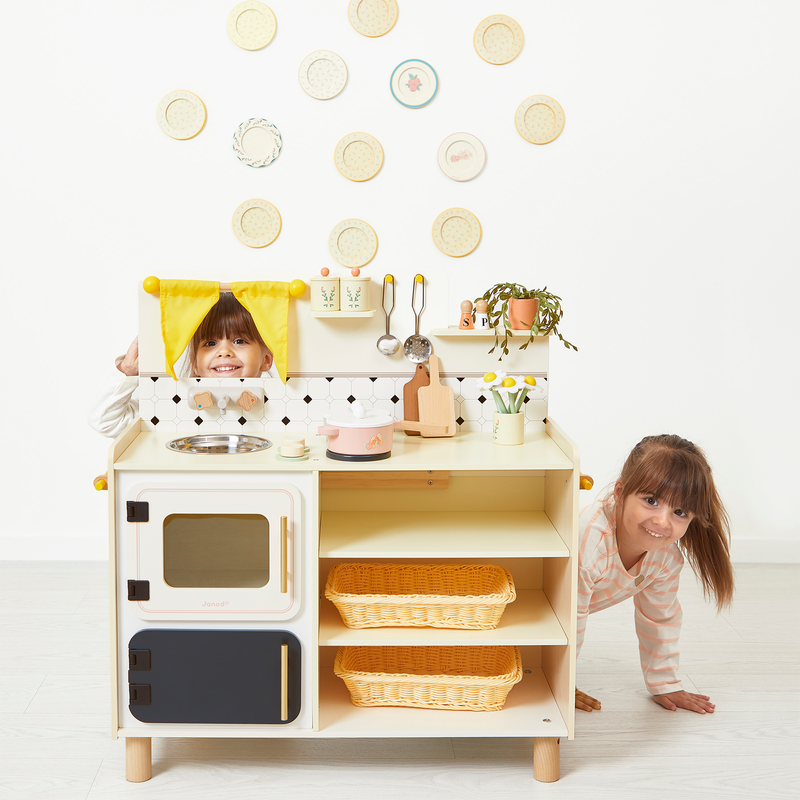 MAMIE SOLEIL: BIG EQUIPPED KITCHEN