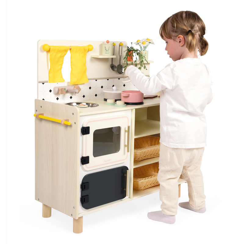 MAMIE SOLEIL: BIG EQUIPPED KITCHEN