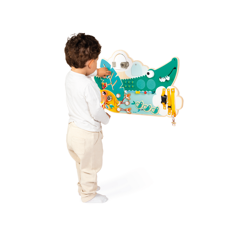 TROPIK: CROCODILE ACTIVITY BOARD