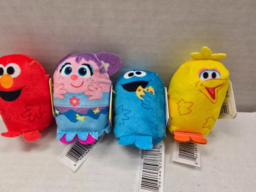 Just Play - Sesame St. Mini 3 Inch Soft Plushie Pals - Limolin 
