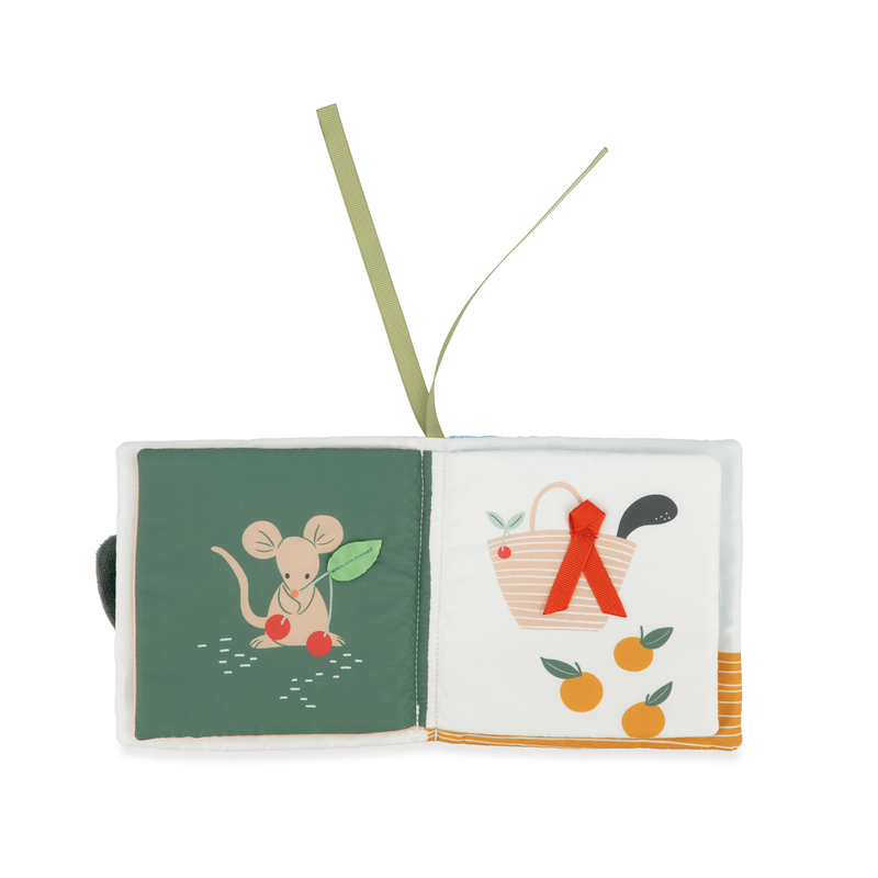 PICTURE BOOK - CHAMALLOW AT HOME