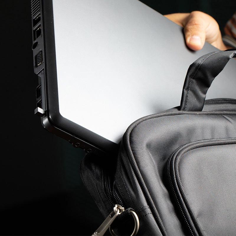 Klipxtreme - Laptop Bag 15.6 inch Classic Top Load Black (KNC-025) - Limolin 