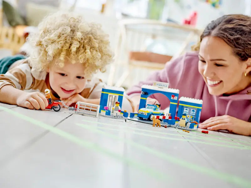 LEGO - City - Police Station Chase - 172 Pcs - 60370 - Limolin 